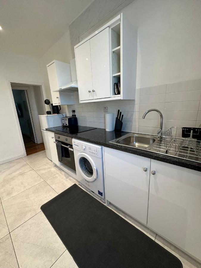 Notting Hill Guest Flat Apartamento Ealing Exterior foto