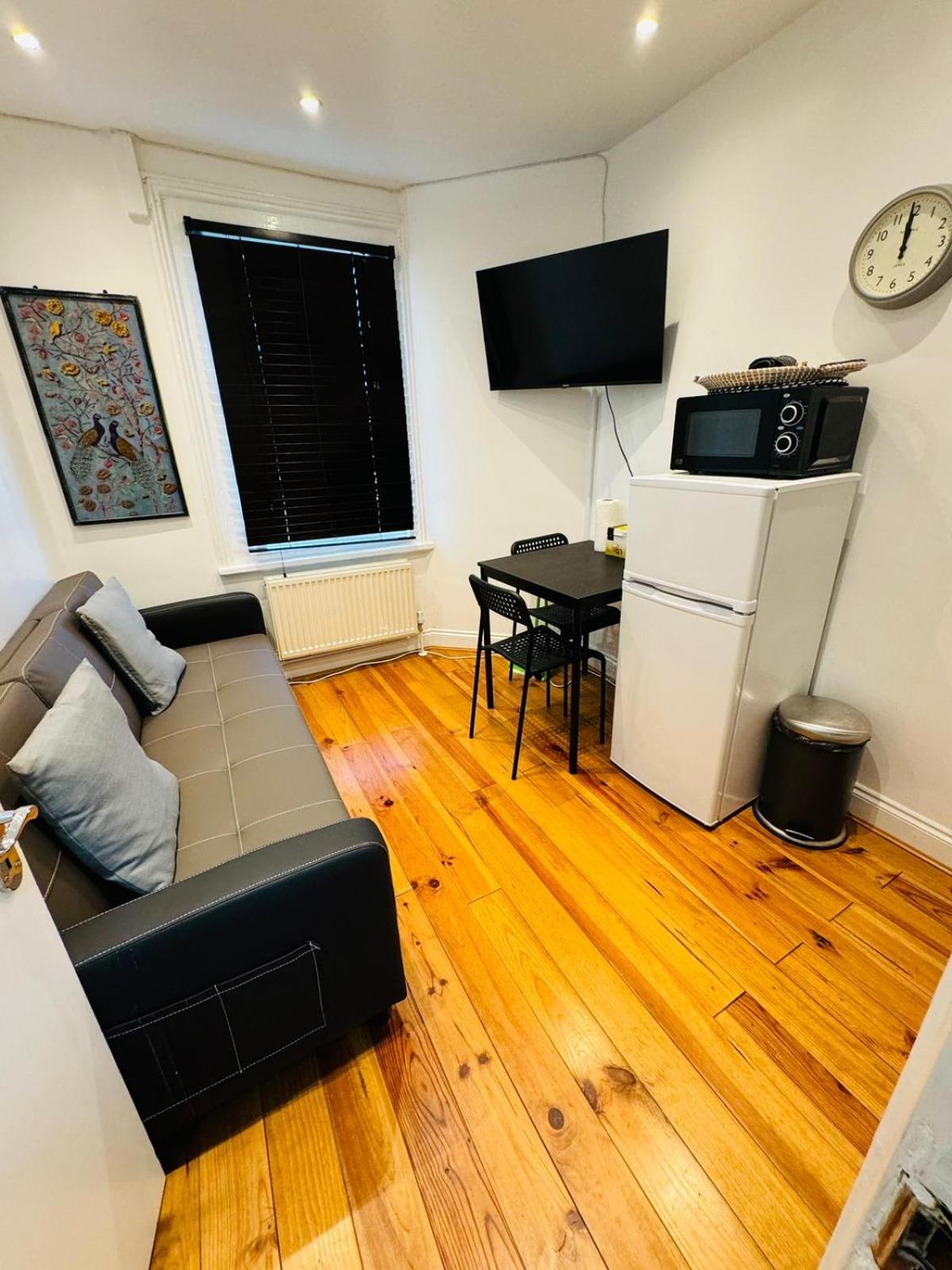 Notting Hill Guest Flat Apartamento Ealing Quarto foto